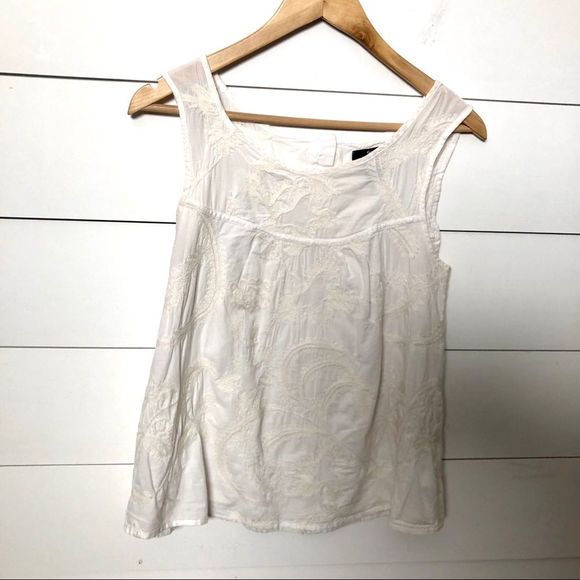 GAP Tops - GAP Tank Top with Embroidered Details Size Small